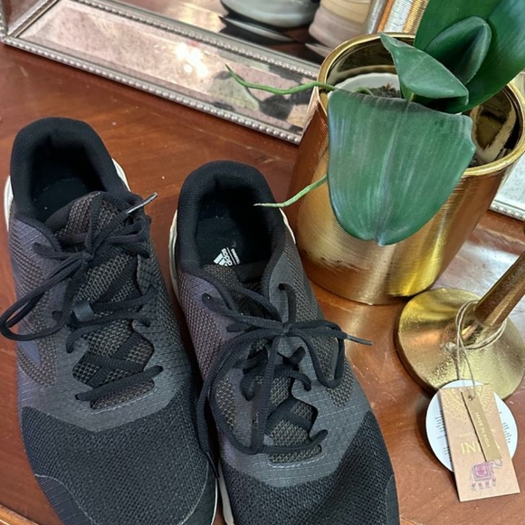 Adidas shoes - Picture 7 of 10